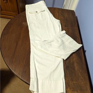 White Jones & Co denim capris jean short pants summertime outfit vacation